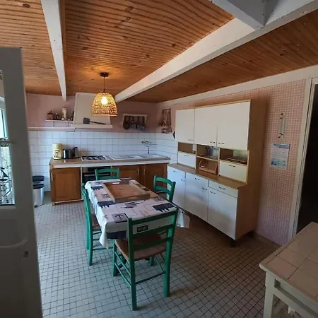 Maison En Pierre