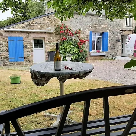 Maison En Pierre Holiday home