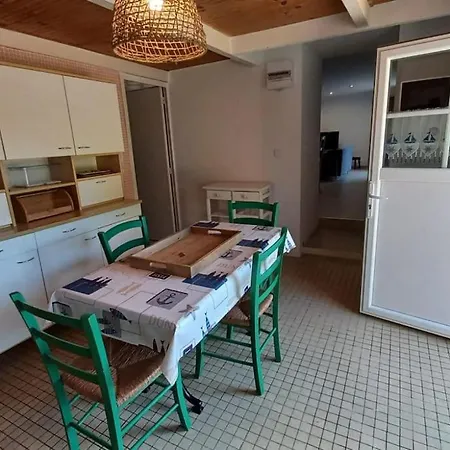 Maison En Pierre Holiday home