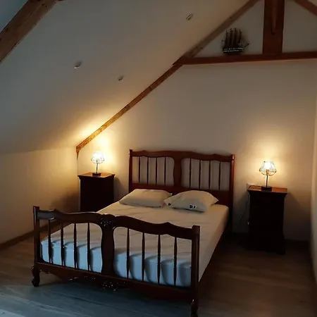 Maison En Pierre * Saint-Pabu (Cotes-d'Armor)
