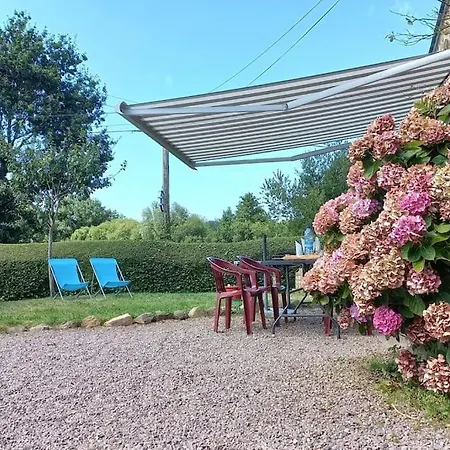 Maison En Pierre Holiday home